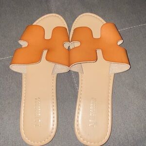 Women sandals